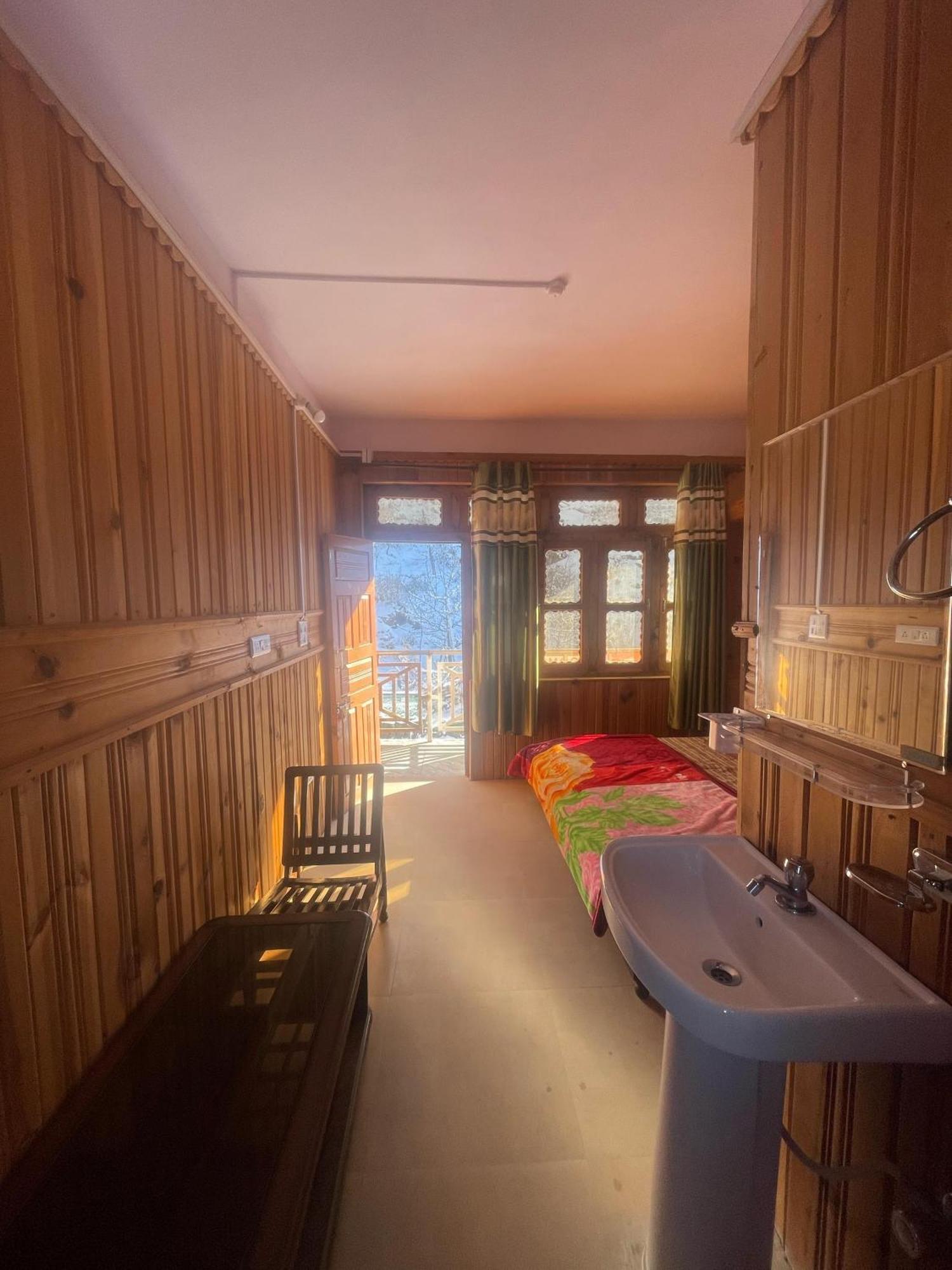 Hotel Sss The Chanshal Retreat Khashdhār Esterno foto